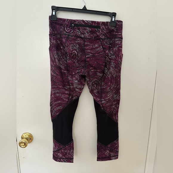 Lululemon Seawheeze edition running tights - Picture 2 of 3